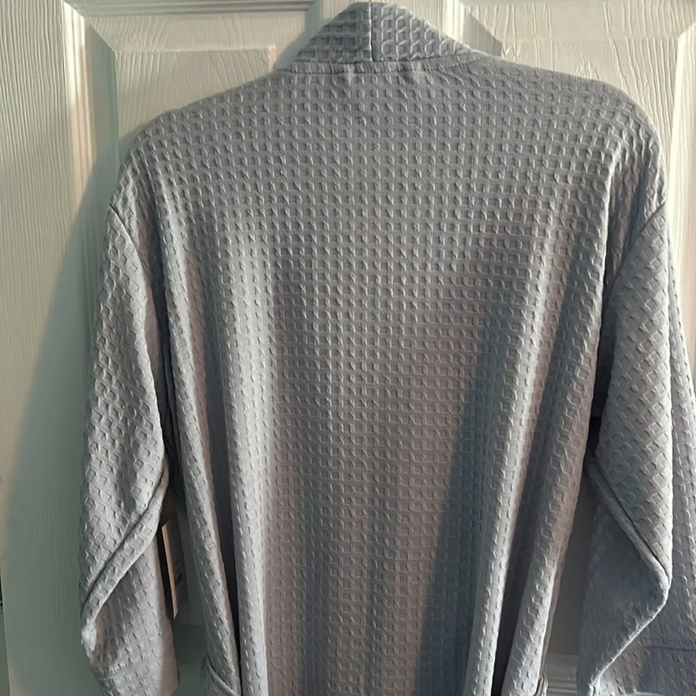 Joyspun Soft Silver Waffle Knit Kimono Tie Close Robe - Picture 13 of 16